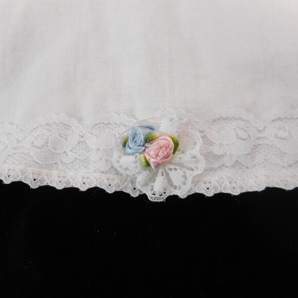 Vintage White Baby Bib Lace Trim Tie-back Rosette Flowers - Picture 2 of 7